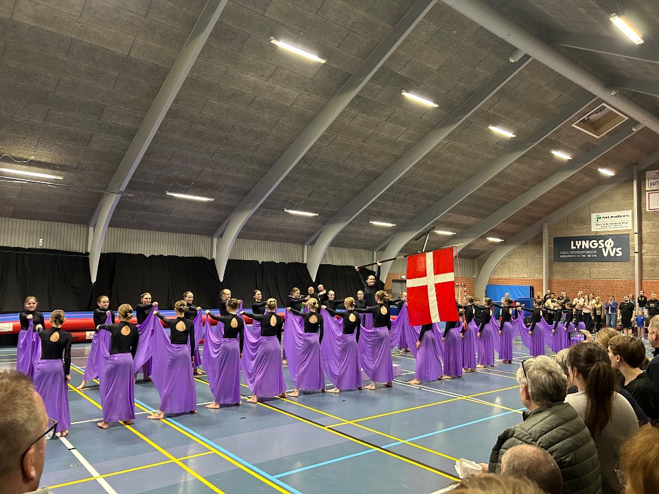 Forårsopvisning i Hatting hallen